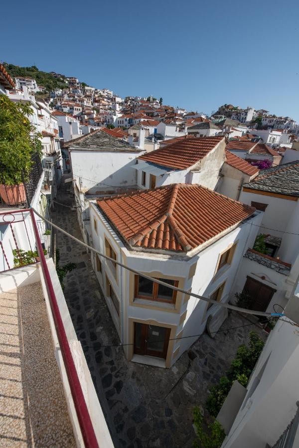 Lovely One-Bedroom Flat In Skopelos Exterior photo